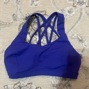 Lululemon sports bra